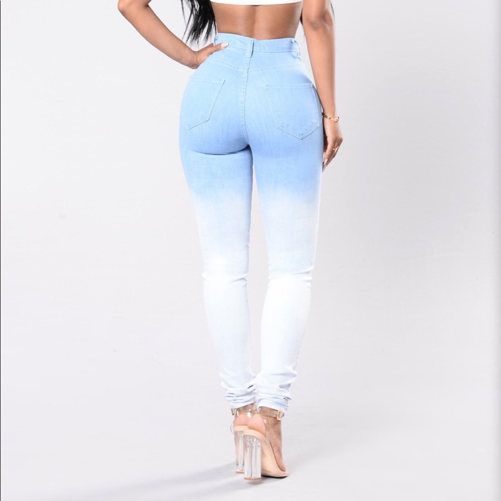 Fashion Nova Ombré Jeans✨ - Picture 6 of 7